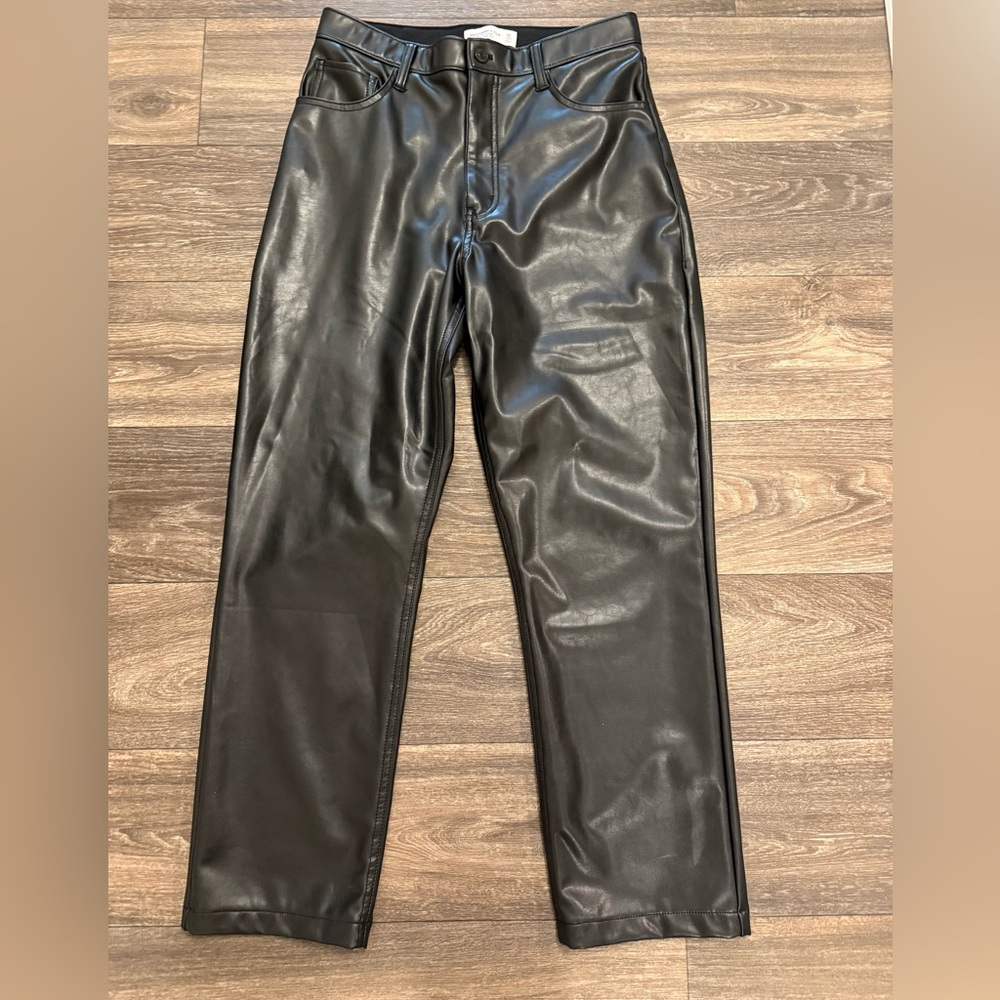 Abercrombie & Fitch Curve Love 90s Straight Ultra High Rise Leather
